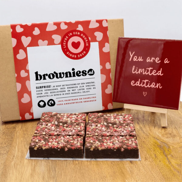 Brownies.nl Love bite box met tegeltje